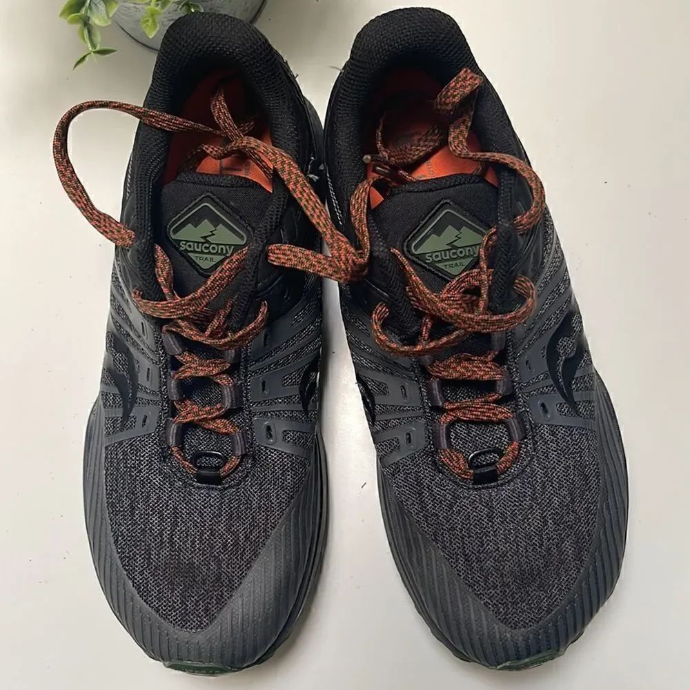 Saucony Trail PWR track hiking shoes. Very gently used. Size Men 8.